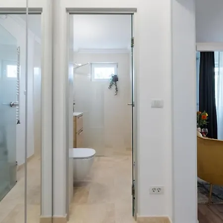 G24 - Luxurious & Cozy Inspired By Freedom Bucharest