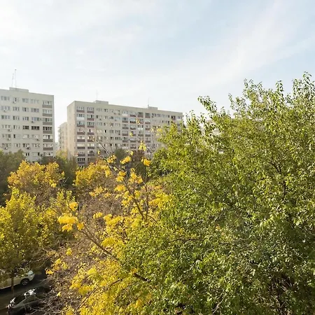 G24 - Luxurious & Cozy Inspired By Freedom Apartment *