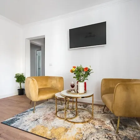 G24 - Luxurious & Cozy Inspired By Freedom Bucarest